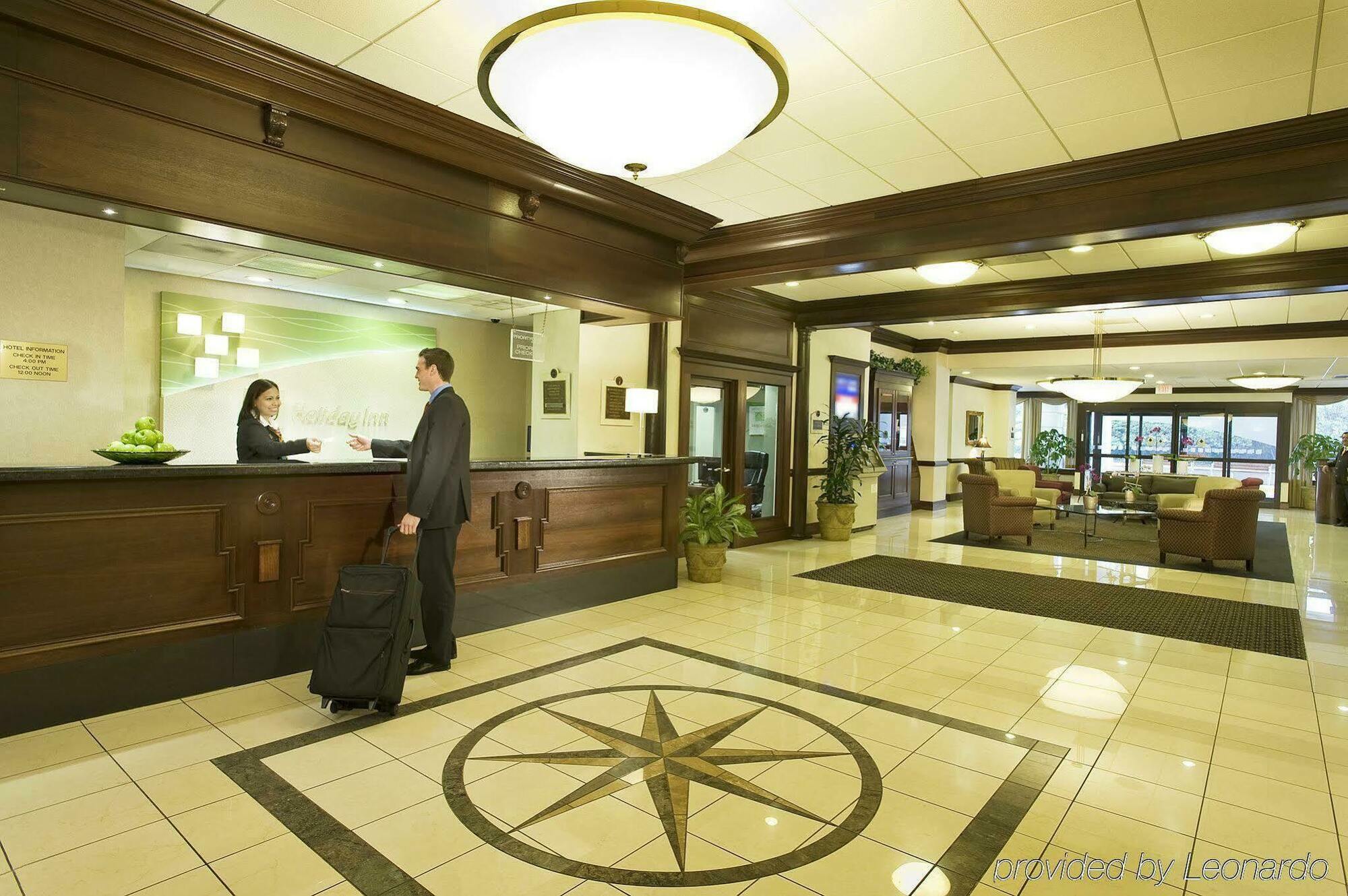 Holiday Inn National Airport/Crystal City By Ihg Арлингтон Экстерьер фото